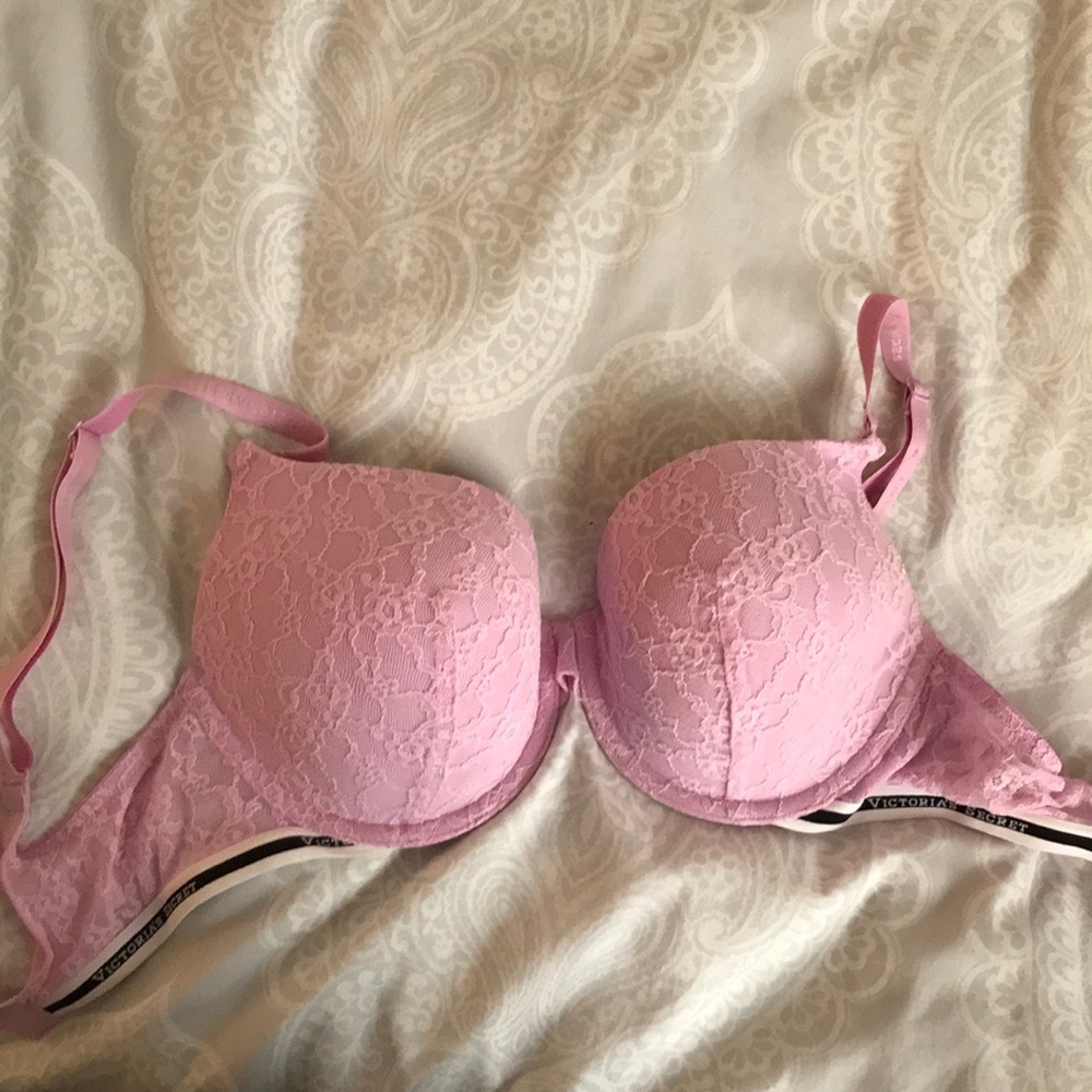 VS lace bra